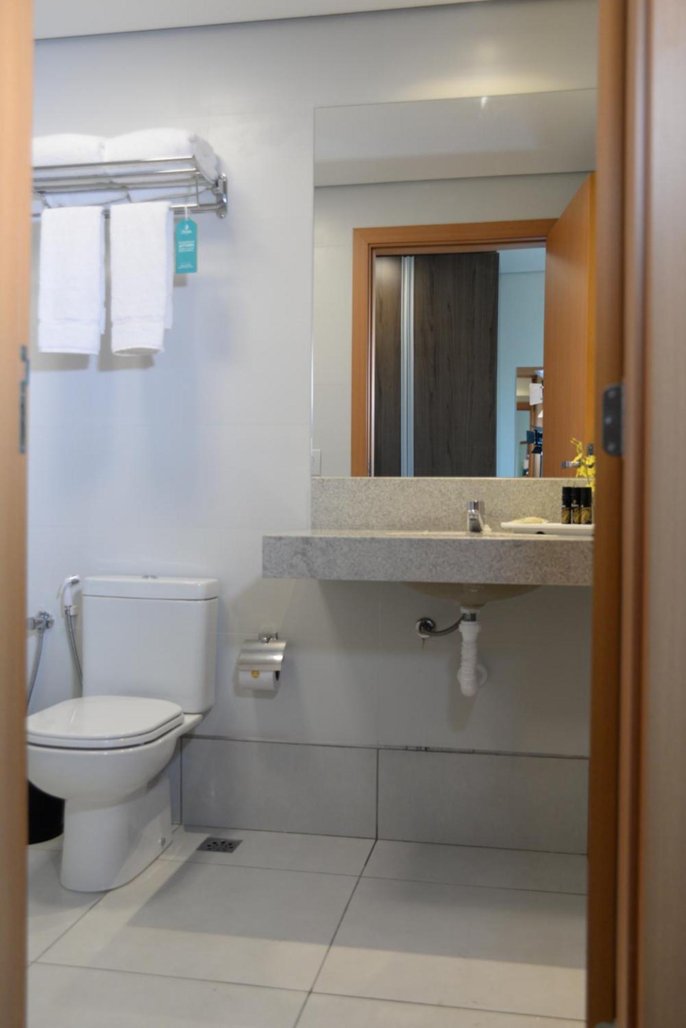 Dubai Suites มอนเตสกลารอส ภายนอก รูปภาพ