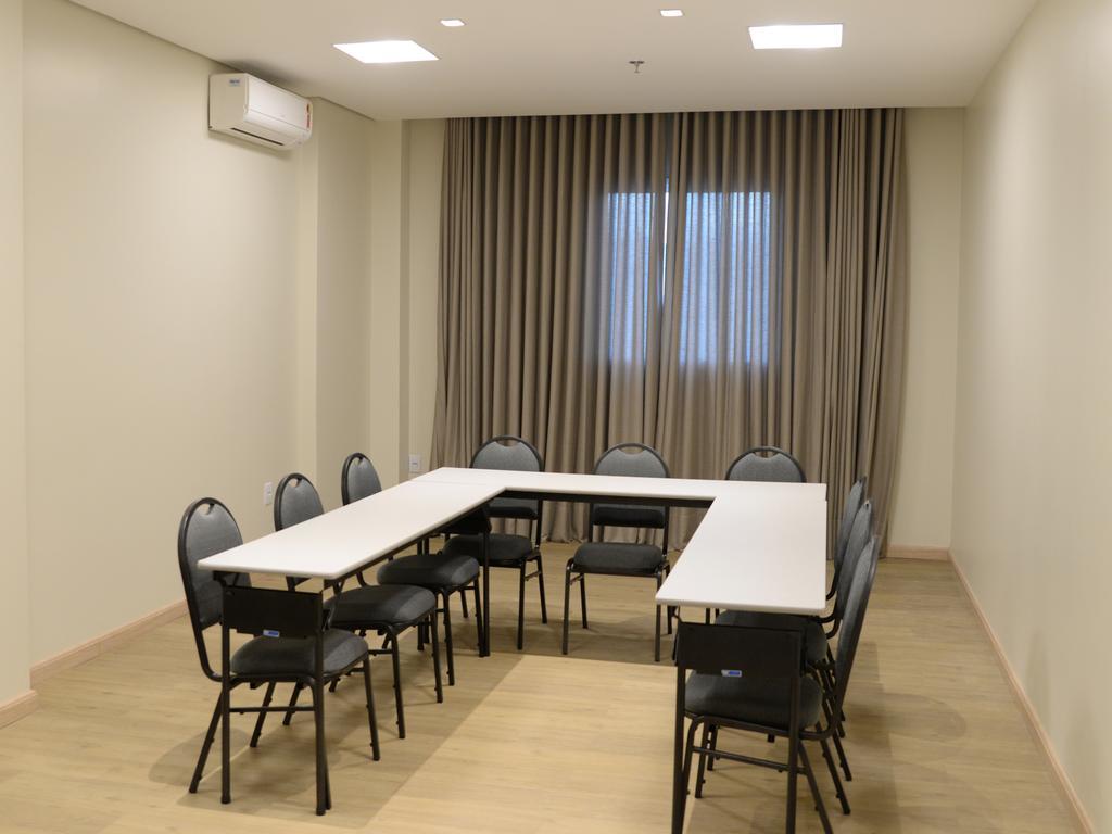 Dubai Suites มอนเตสกลารอส ภายนอก รูปภาพ