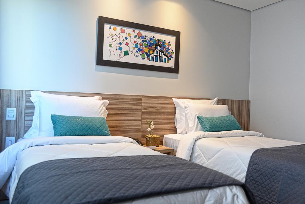 Dubai Suites มอนเตสกลารอส ภายนอก รูปภาพ