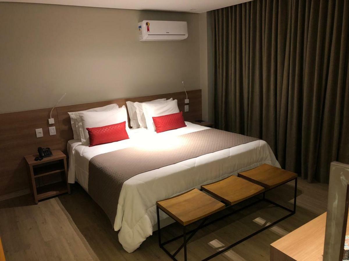 Dubai Suites มอนเตสกลารอส ภายนอก รูปภาพ